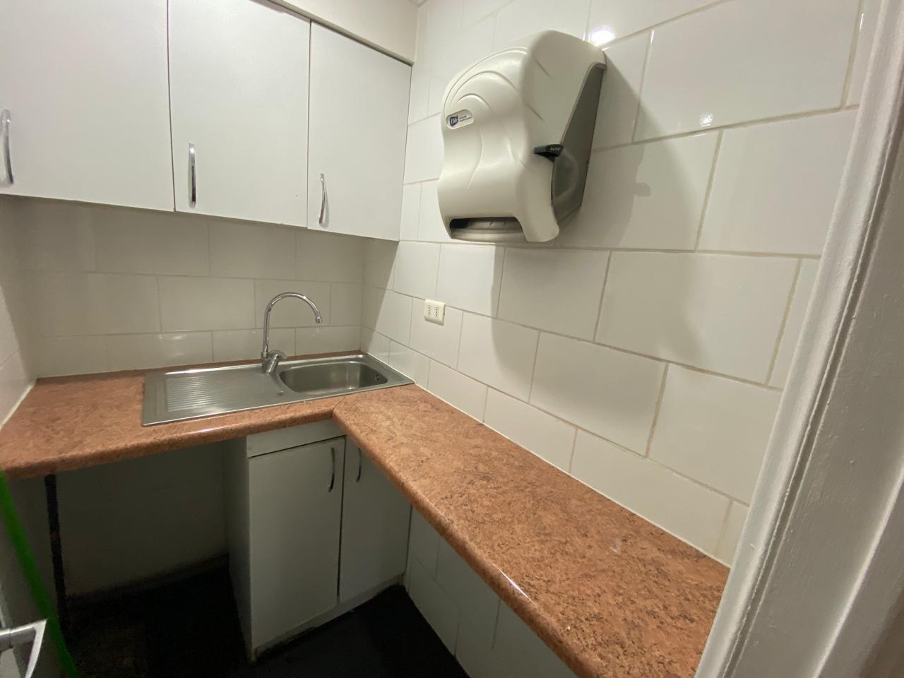 Oficina de 78 m² en arriendo, Manuel Montt