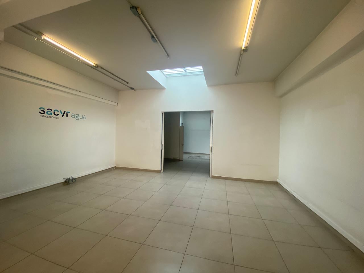 Local comercial de 124 m² en arriendo, La Dehesa