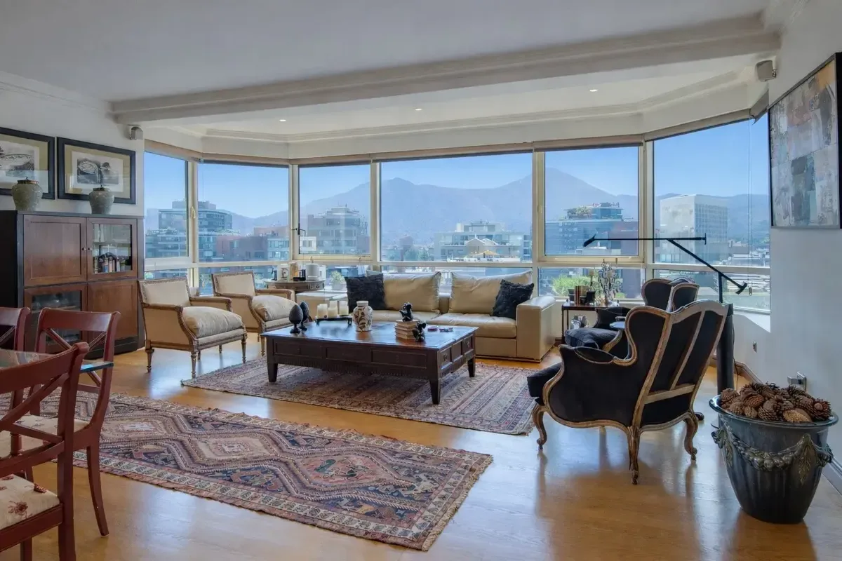 Departamento de 3 dormitorios y 291 m² en venta, Barrio El Golf