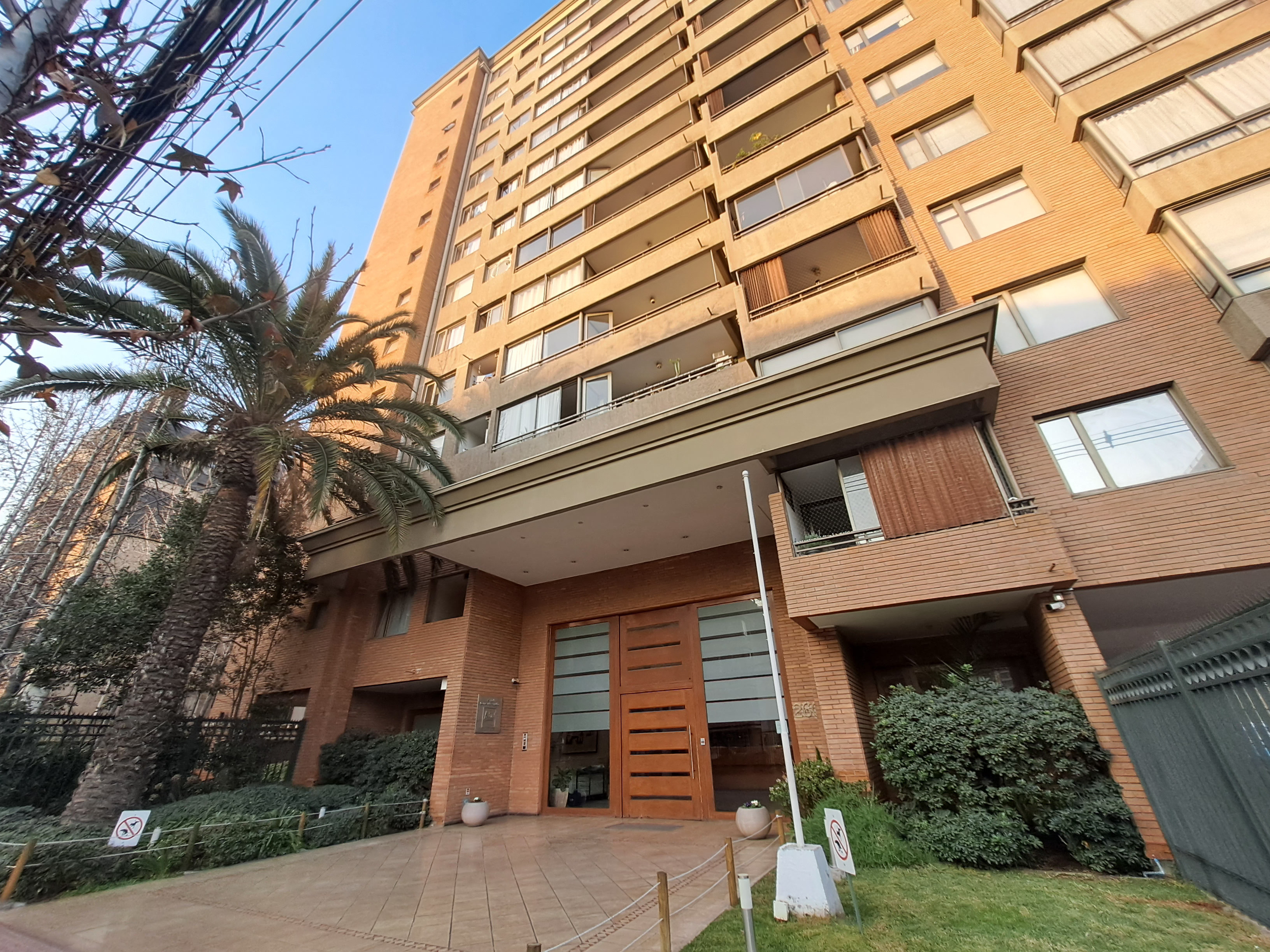 Departamento de 2 dormitorios y 56 m² en venta, Metro Monseñor Eyzaguirre