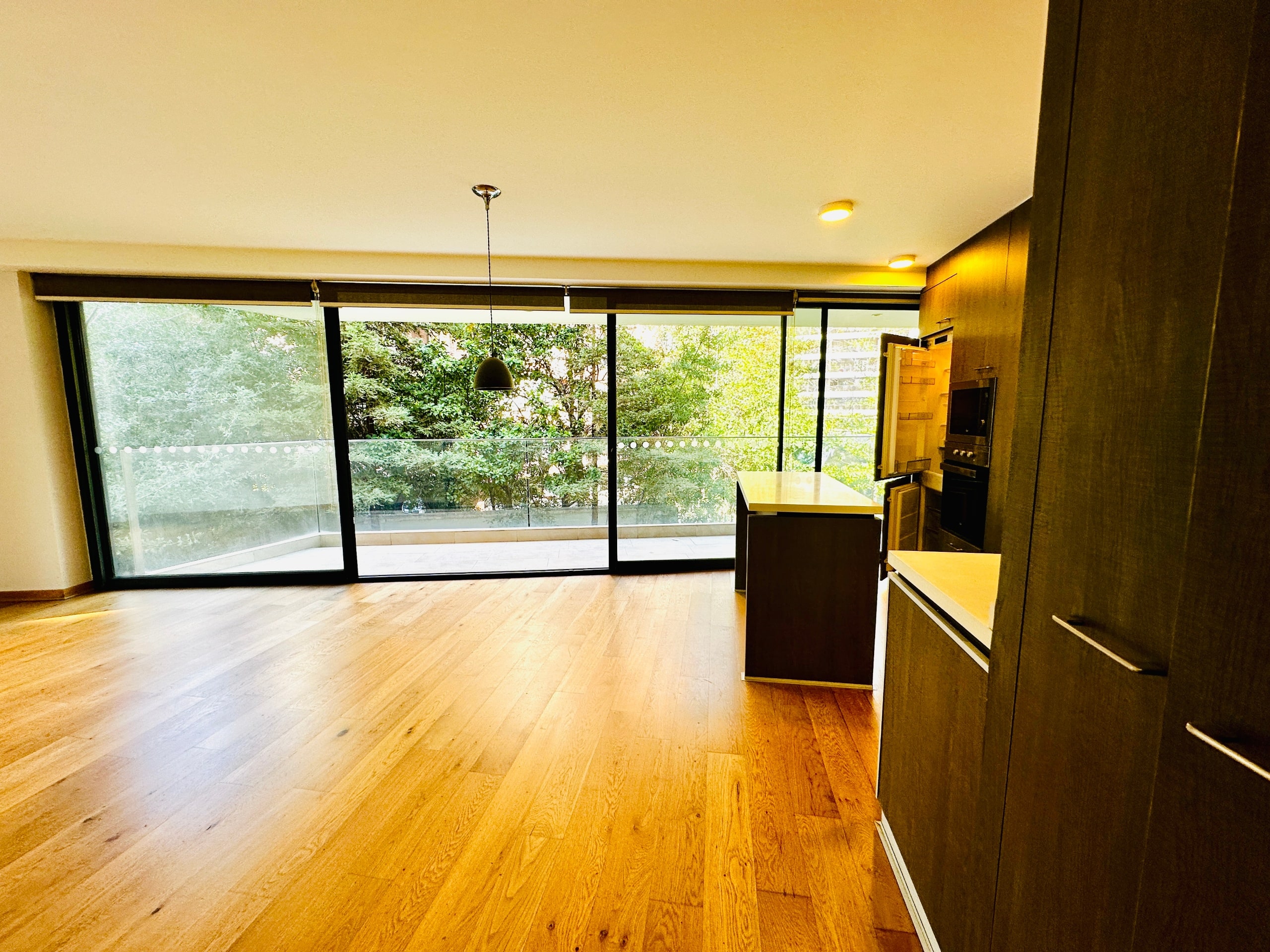 Departamento de 2 dormitorios y 77 m² en arriendo, Barrio El Golf