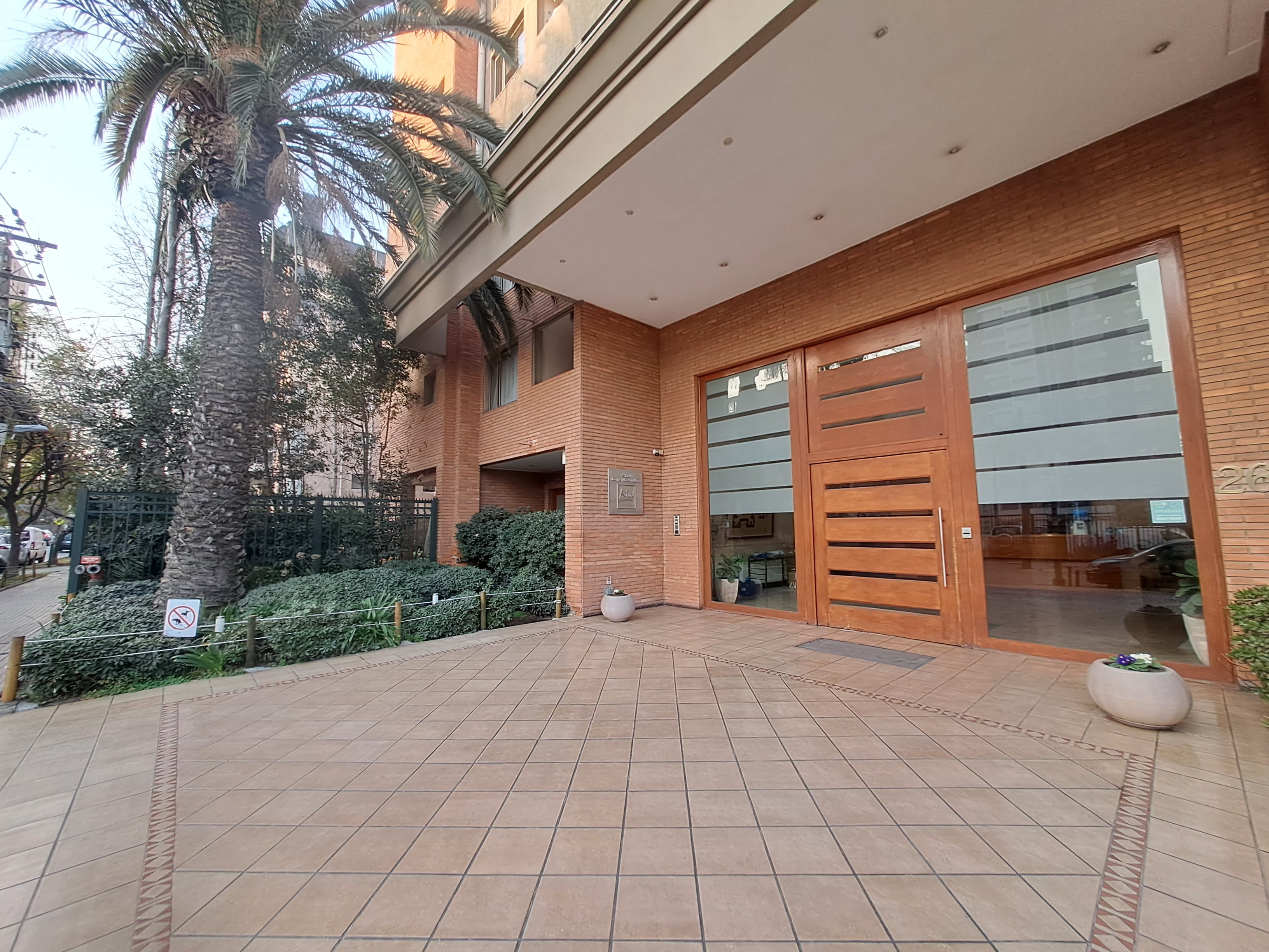 Departamento de 3 dormitorios y 76 m² en venta, Metro Monseñor Eyzaguirre